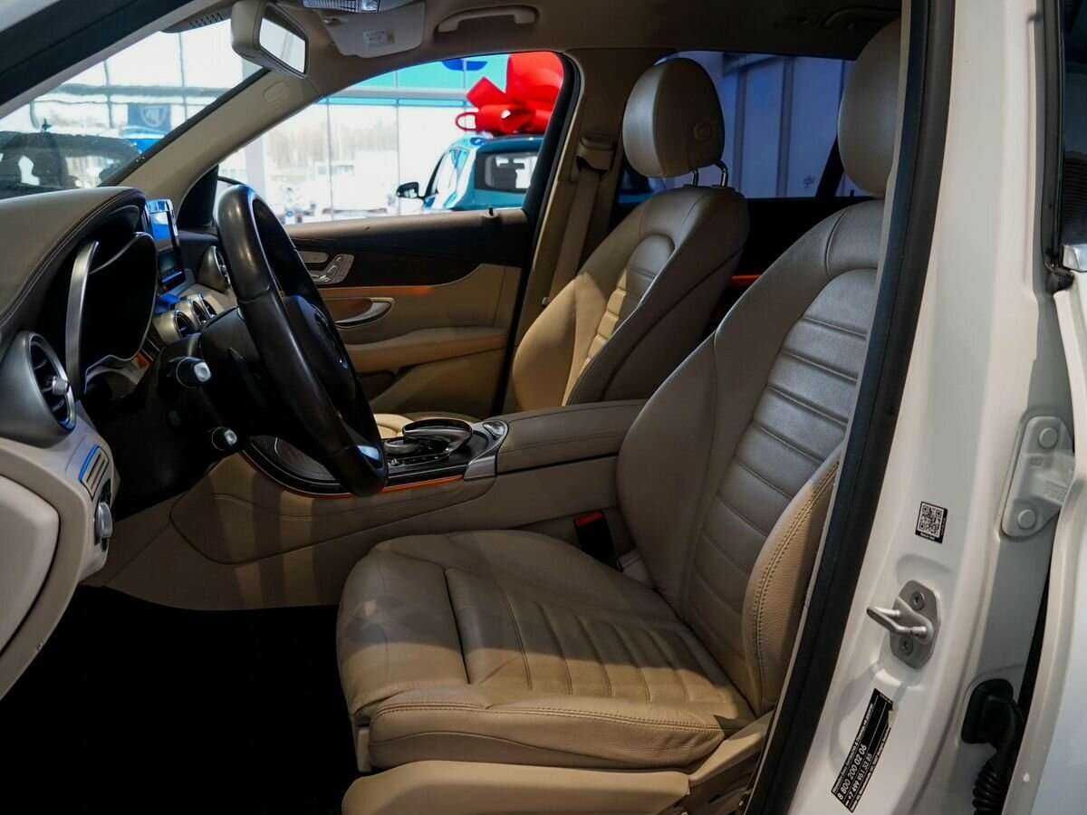 Mercedes-Benz GLC с пробегом — 2015 год. Фото: #13