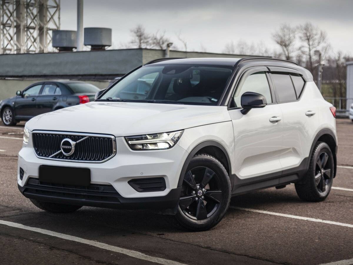 Volvo XC40 с пробегом — 2019 год. Посмотреть фото