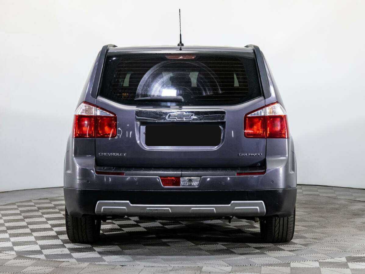 Chevrolet Orlando с пробегом — 2012 год. Фото: #4