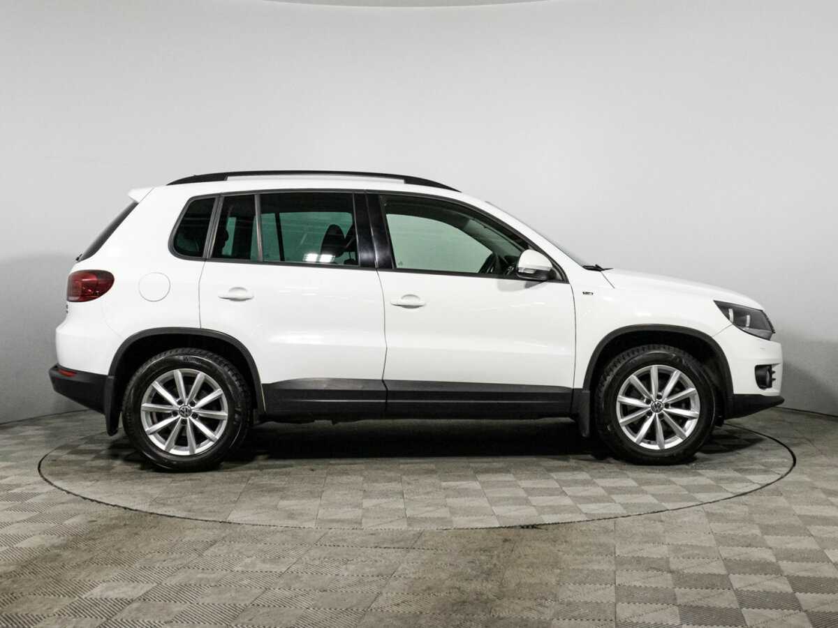 Volkswagen Tiguan с пробегом — 2015 год. Фото: #3