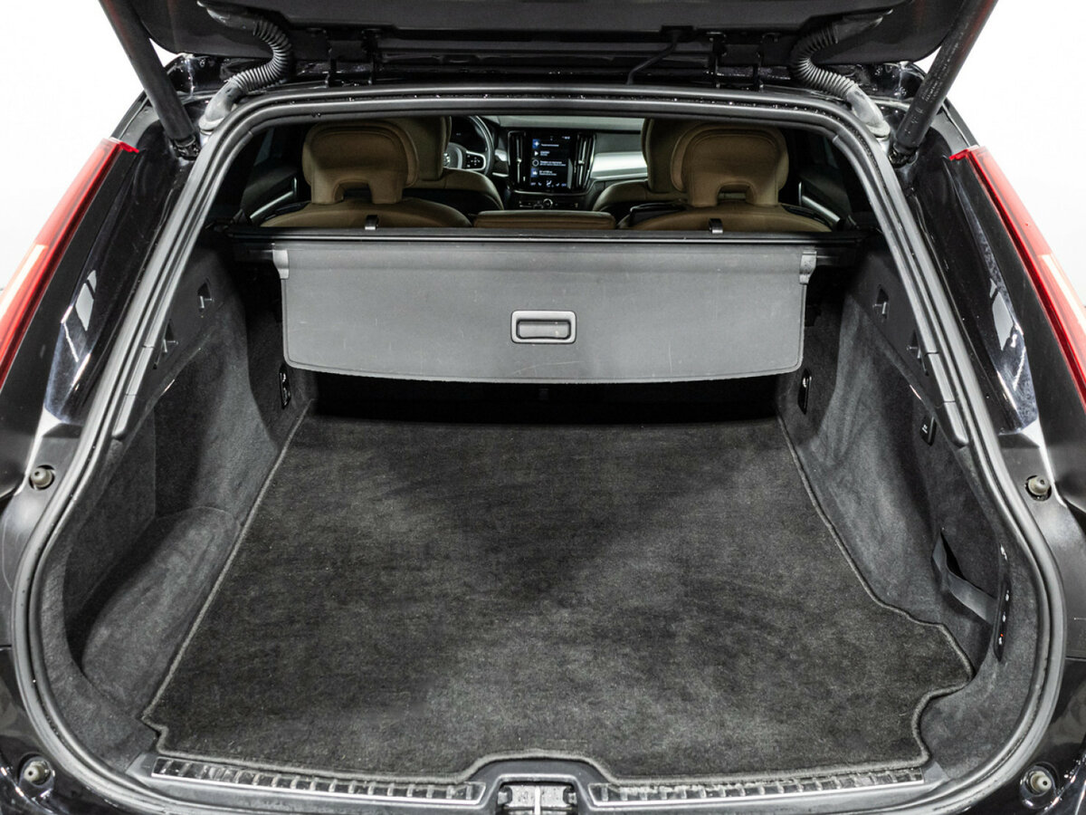 Volvo V90 с пробегом — 2018 год. Фото: #17