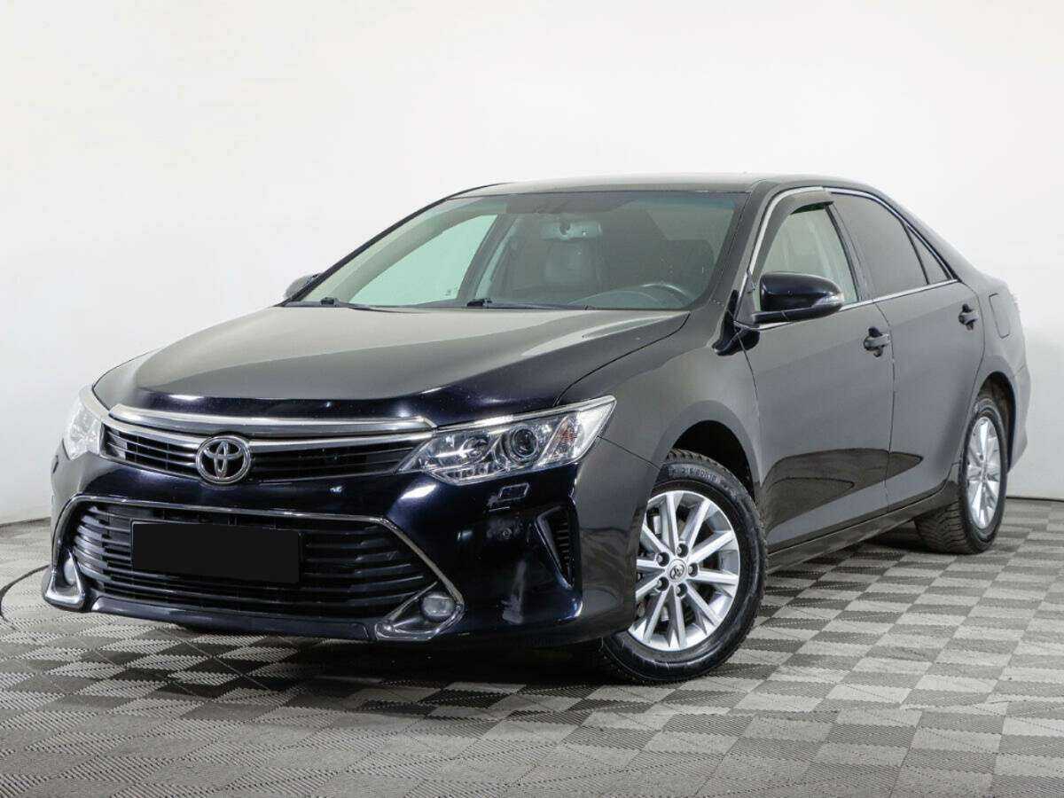 Toyota Camry с пробегом — 2017 год. Посмотреть фото