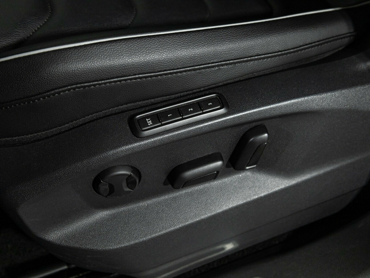 Volkswagen Tiguan с пробегом — 2021 год. Фото: #12