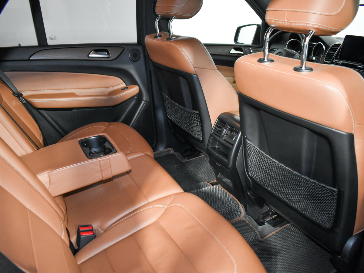 Mercedes-Benz GLE с пробегом — 2017 год. Фото: #12