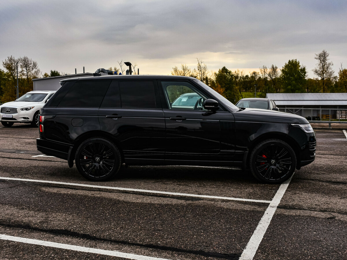 Land Rover Range Rover с пробегом — 2019 год. Фото: #4