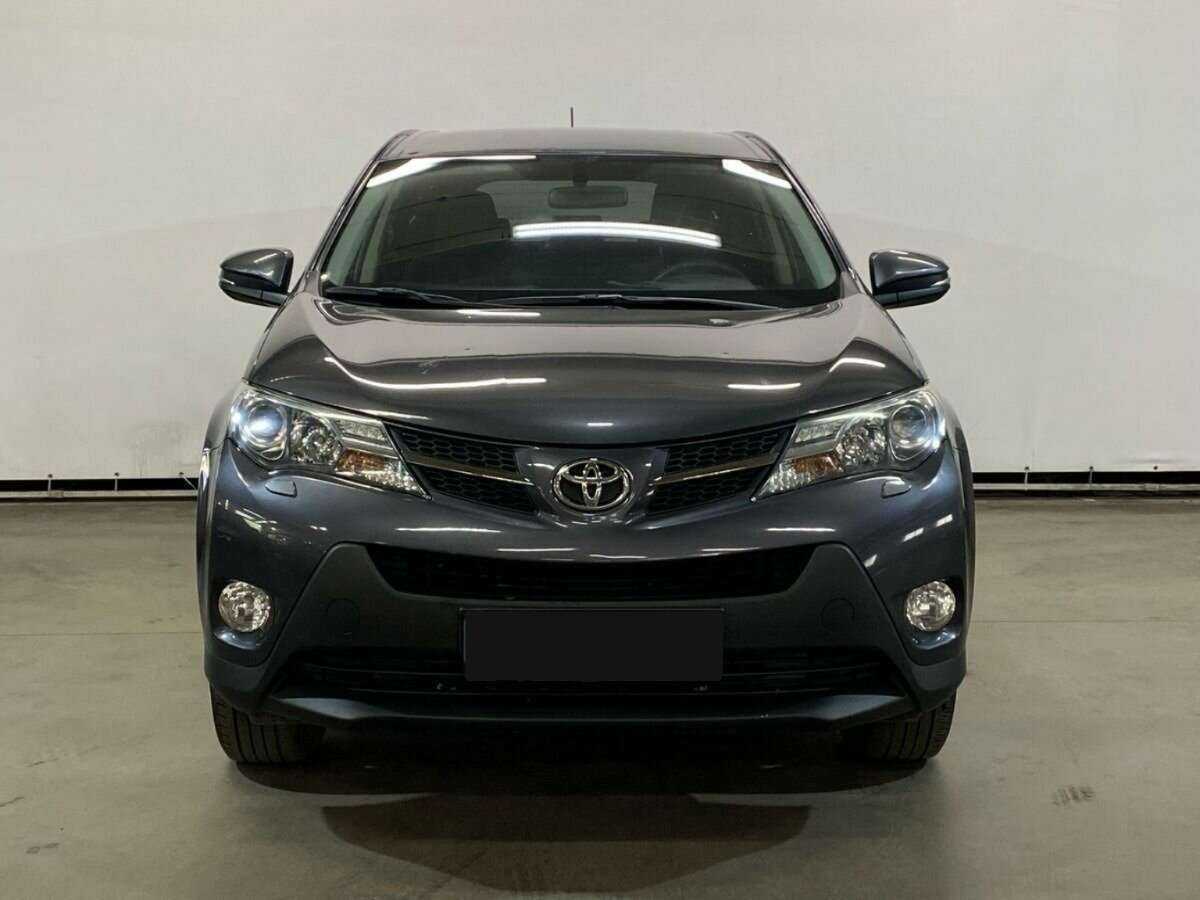 Toyota RAV4 с пробегом — 2014 год. Фото: #1
