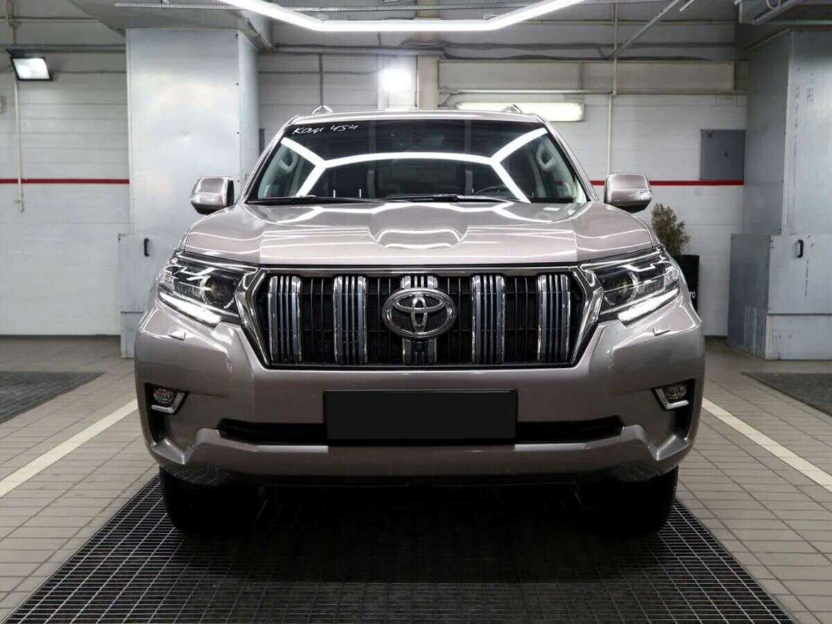 Toyota Land Cruiser Prado с пробегом — 2018 год. Фото: #2