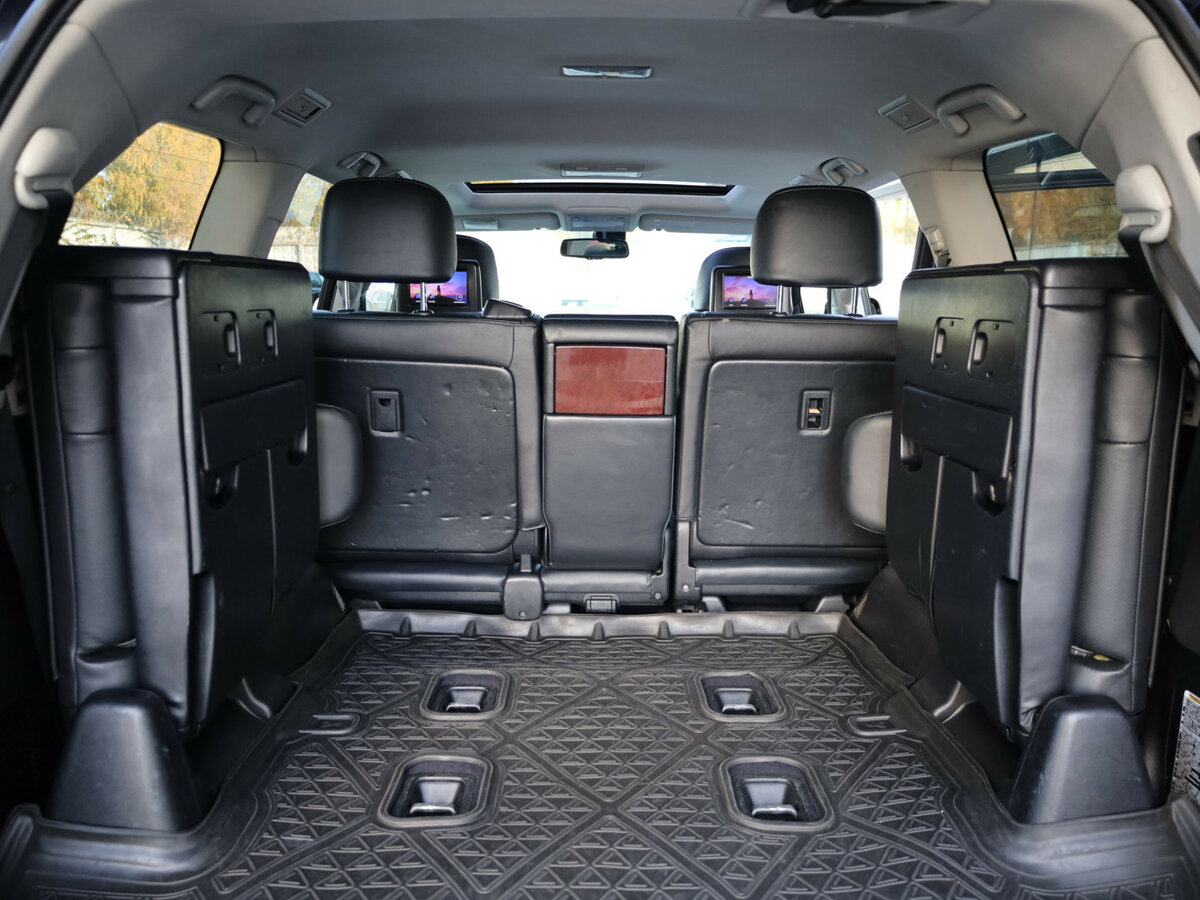Lexus LX с пробегом — 2012 год. Фото: #16