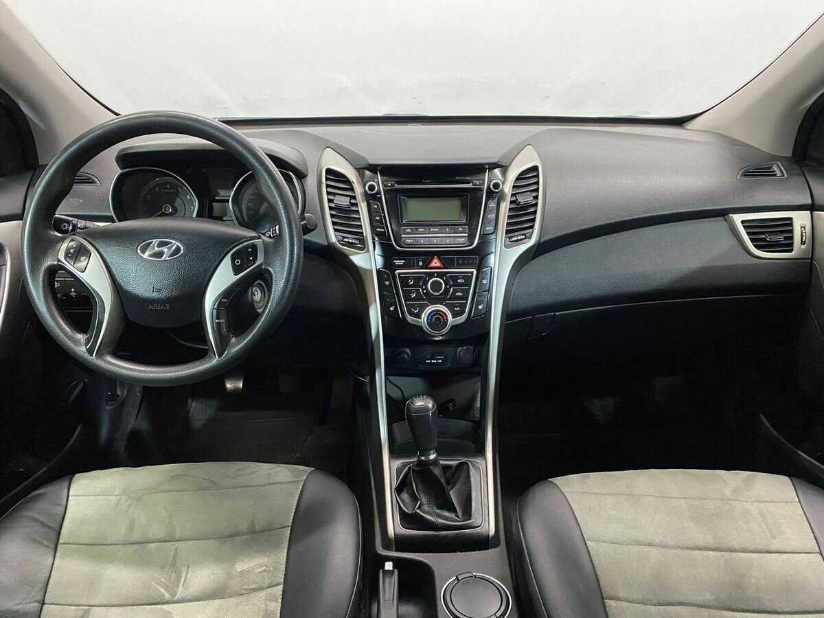 Hyundai i30 с пробегом — 2013 год. Фото: #7