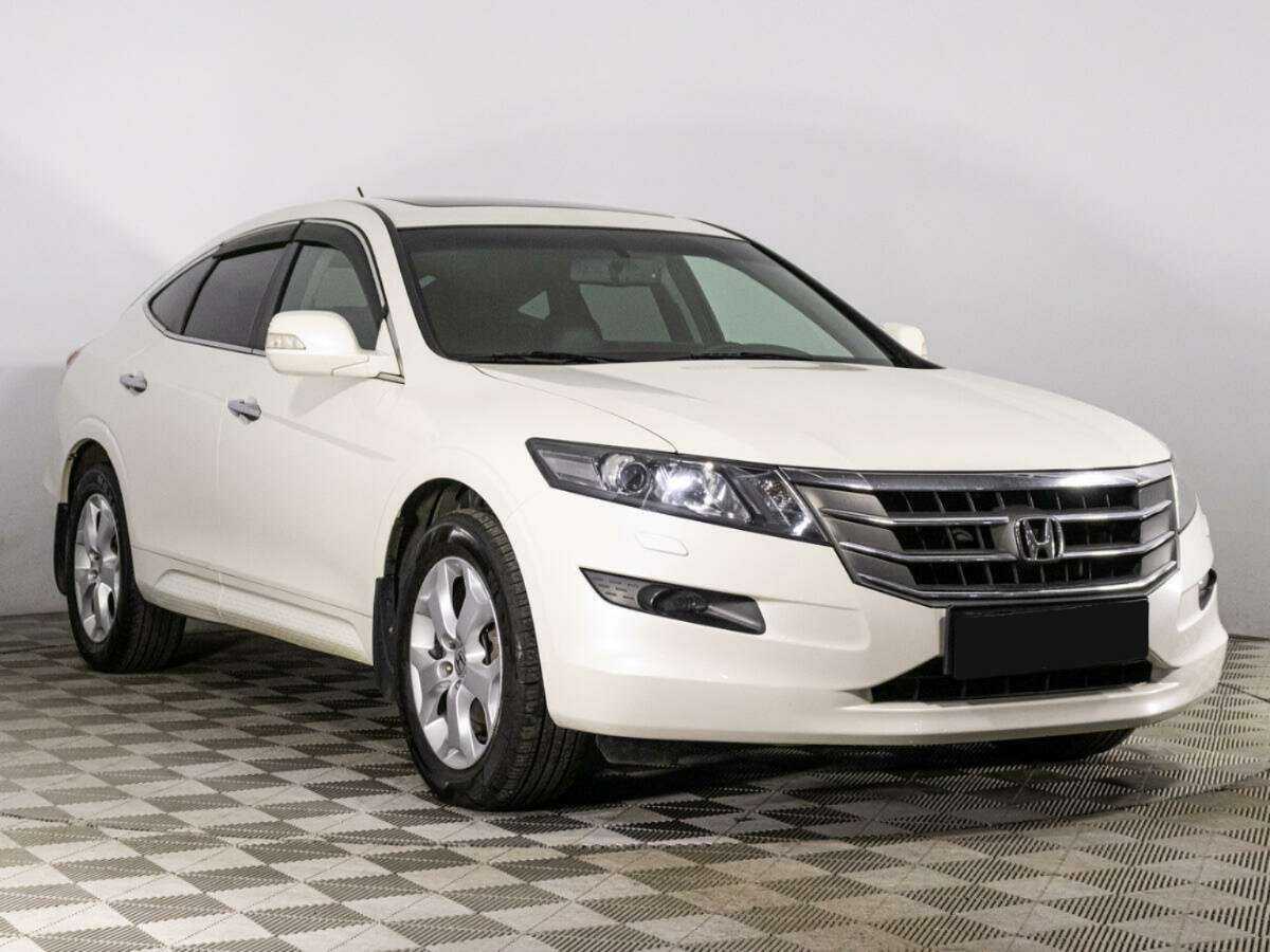 Honda Crosstour с пробегом — 2011 год. Фото: #2