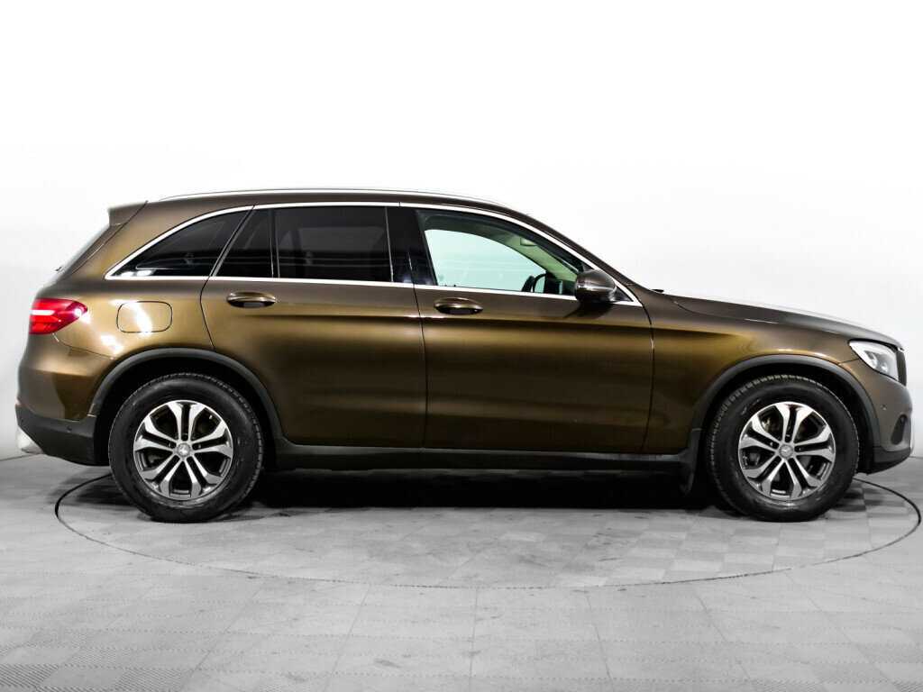 Mercedes-Benz GLC с пробегом — 2015 год. Фото: #3