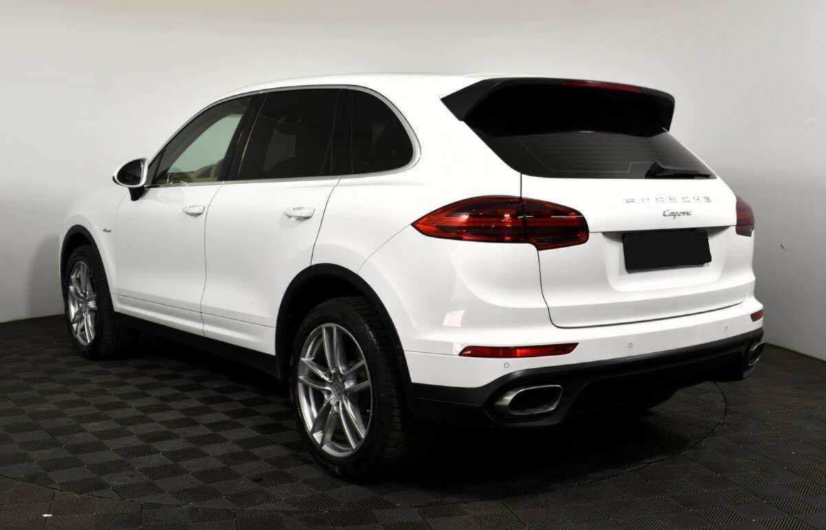 Porsche Cayenne с пробегом — 2015 год. Фото: #5