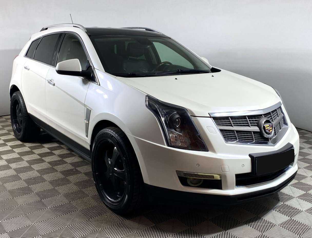 Cadillac SRX с пробегом — 2011 год. Фото: #2