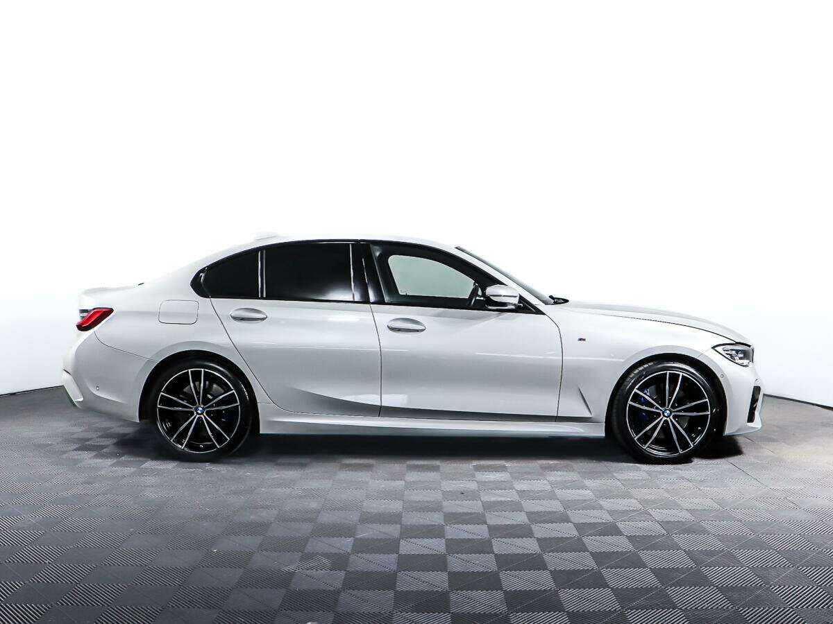BMW 3 серии с пробегом — 2019 год. Фото: #3