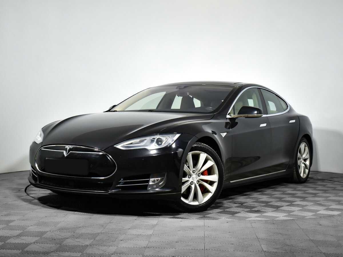 Tesla Model S с пробегом — 2015 год. Посмотреть фото