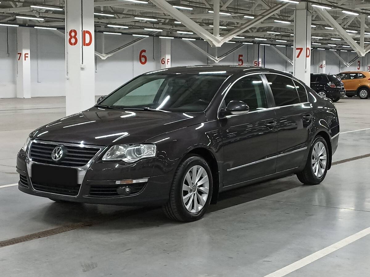 Volkswagen Passat с пробегом — 2010 год. Фото: #0