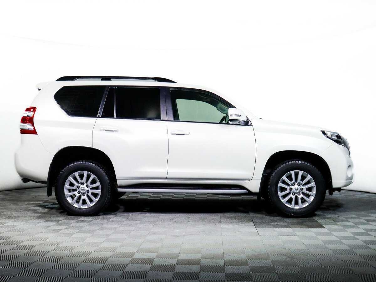 Toyota Land Cruiser Prado с пробегом — 2013 год. Фото: #3