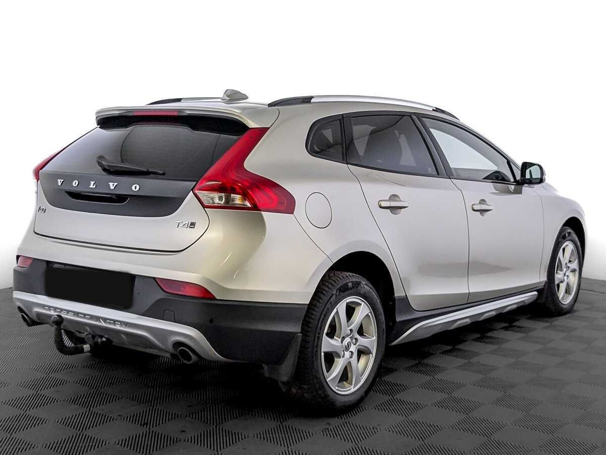 Volvo V40 с пробегом — 2018 год. Фото: #4