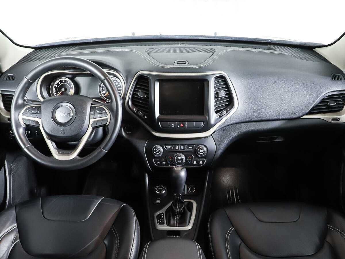 Jeep Cherokee с пробегом — 2014 год. Фото: #12