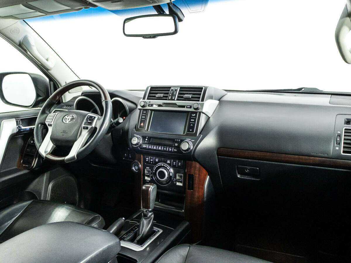 Toyota Land Cruiser Prado с пробегом — 2016 год. Фото: #8