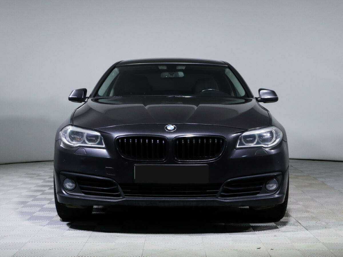 BMW 5 серии с пробегом — 2015 год. Фото: #1