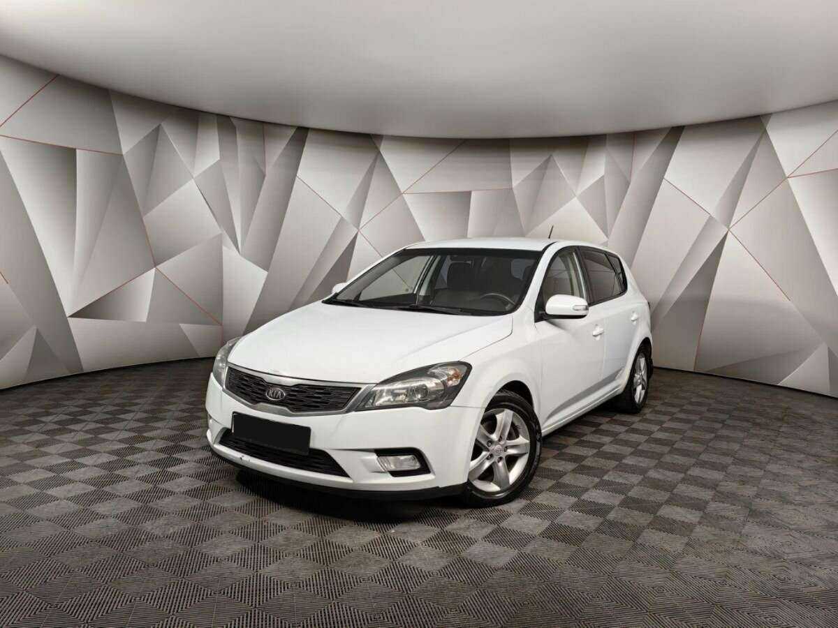 Kia Ceed с пробегом — 2011 год. Посмотреть фото