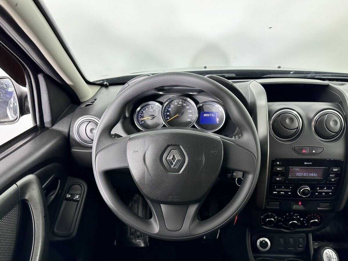 Renault Duster с пробегом — 2018 год. Фото: #9