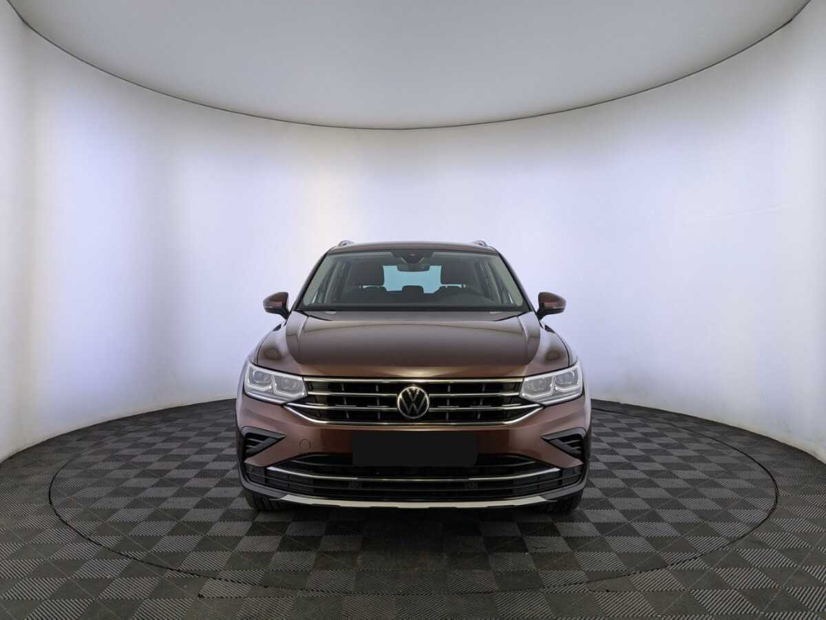 Volkswagen Tiguan с пробегом — 2021 год. Фото: #1