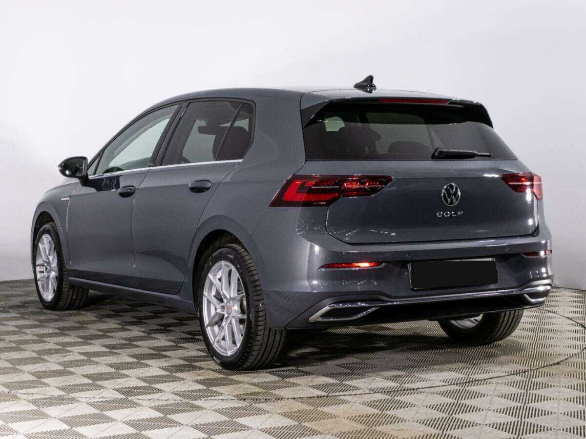 Volkswagen Golf с пробегом — 2021 год. Фото: #6