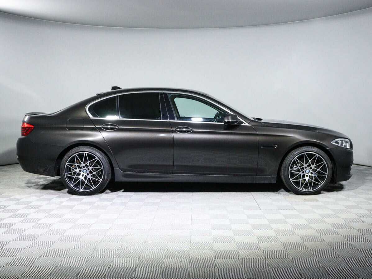 BMW 5 серии с пробегом — 2016 год. Фото: #3