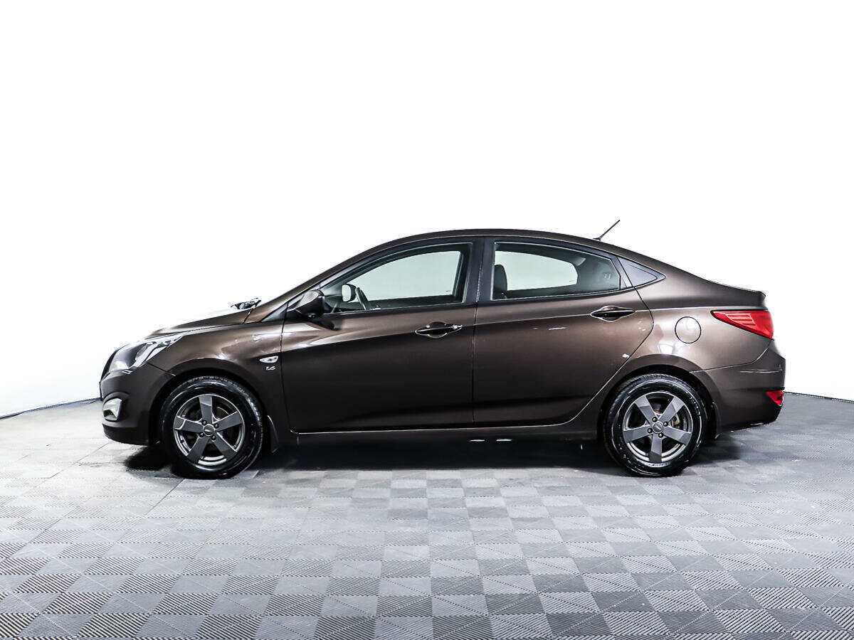 Hyundai Solaris с пробегом — 2016 год. Фото: #7