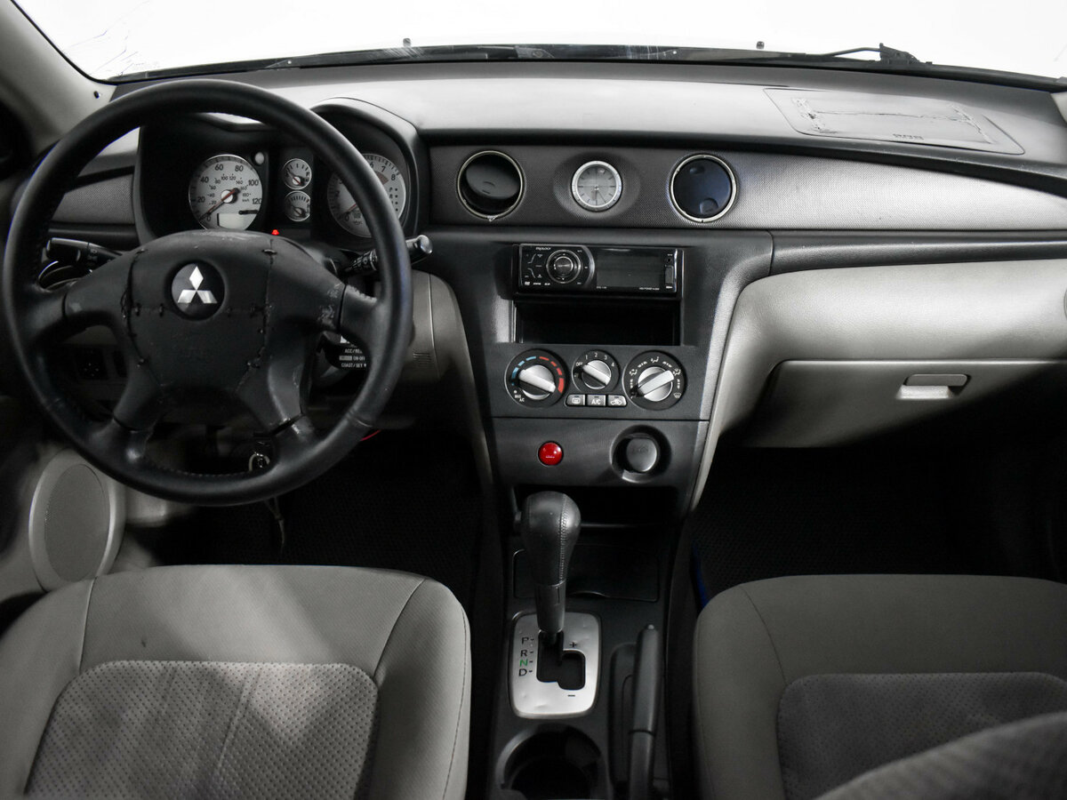Mitsubishi Outlander с пробегом — 2002 год. Фото: #13