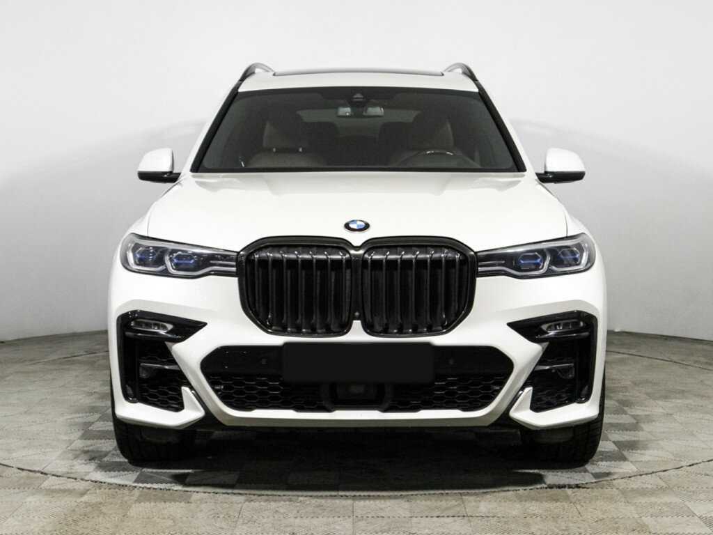 BMW X7 с пробегом — 2022 год. Фото: #1