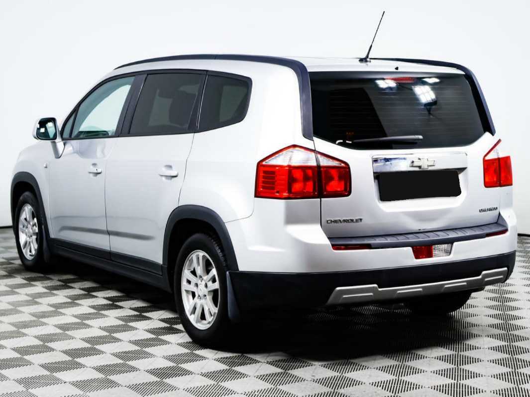 Chevrolet Orlando с пробегом — 2013 год. Фото: #6