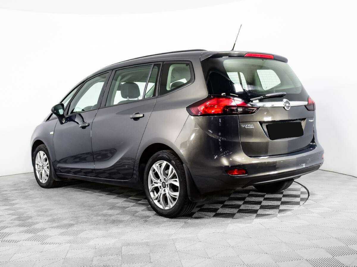 Opel Zafira с пробегом — 2014 год. Фото: #6