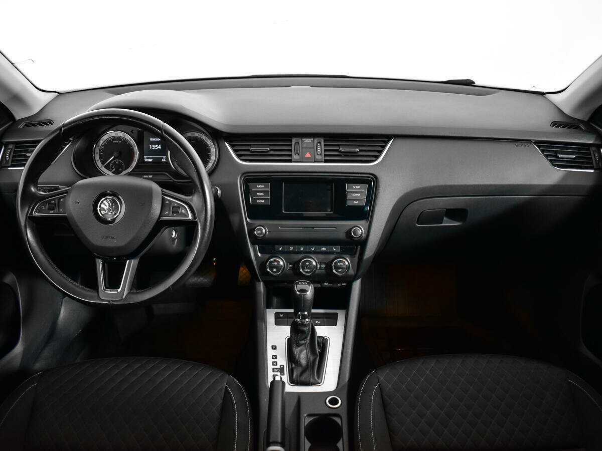 Skoda Octavia с пробегом — 2016 год. Фото: #11