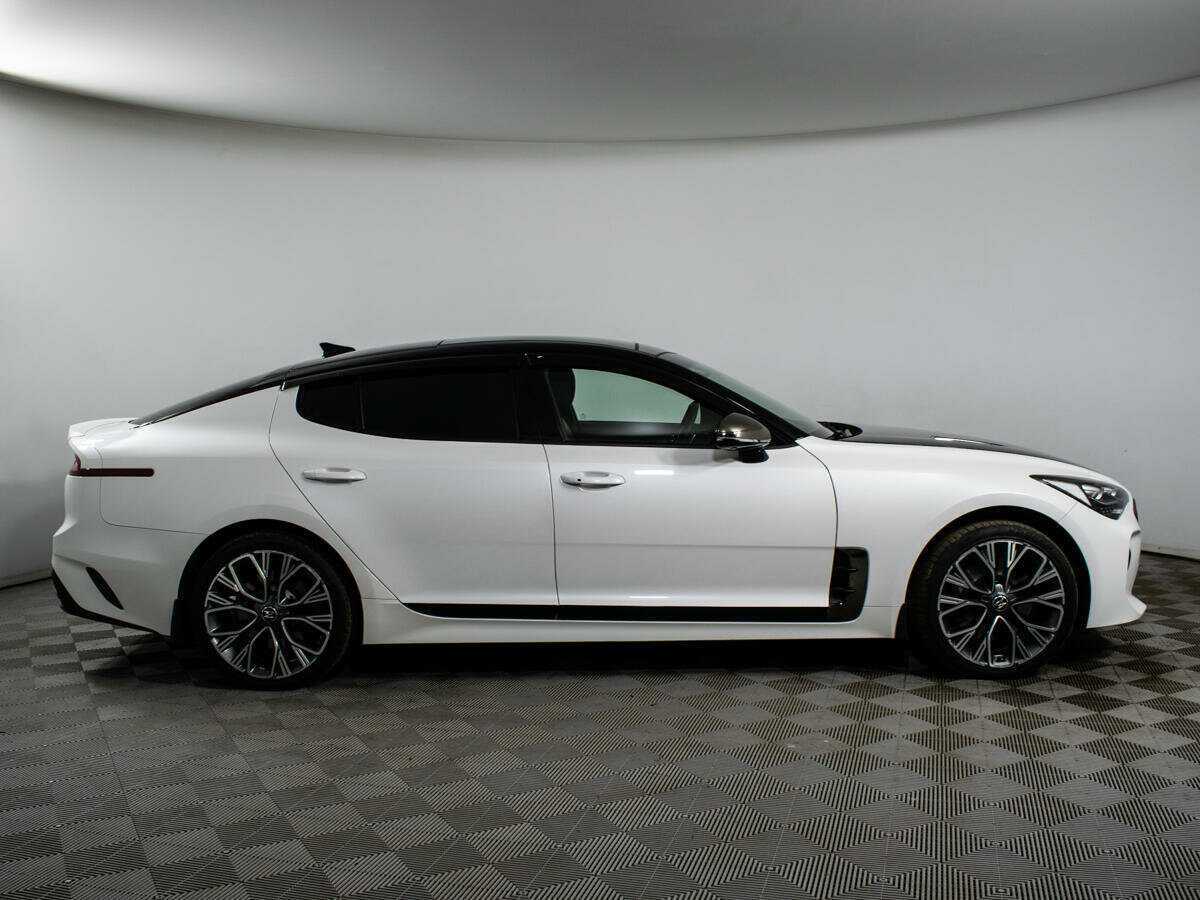 Kia Stinger с пробегом — 2018 год. Фото: #3