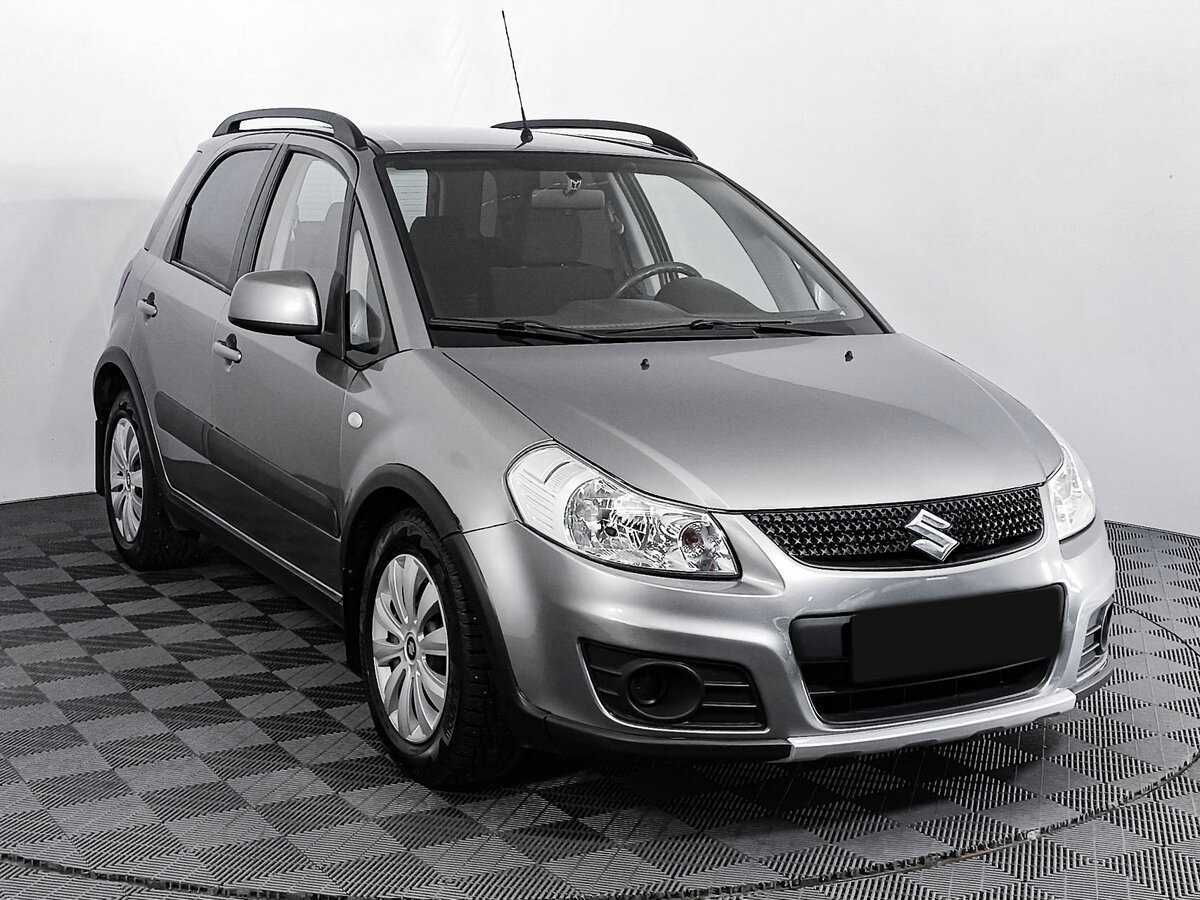 Suzuki SX4 с пробегом — 2012 год. Фото: #2
