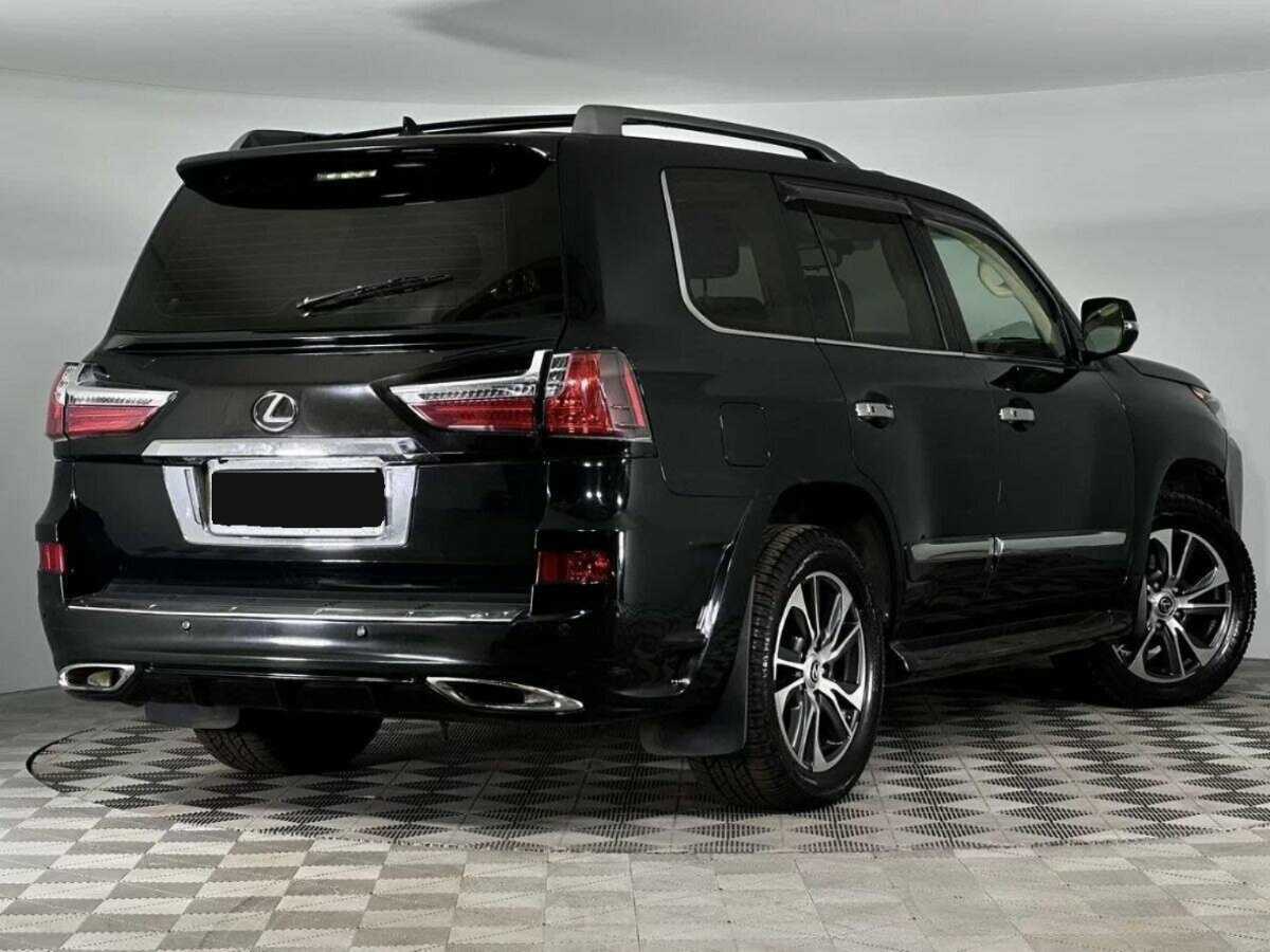 Lexus LX с пробегом — 2013 год. Фото: #1