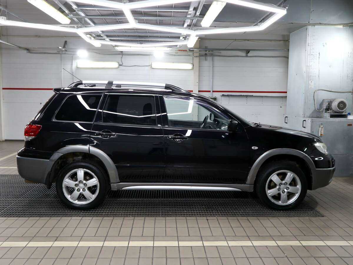 Mitsubishi Outlander с пробегом — 2005 год. Фото: #11