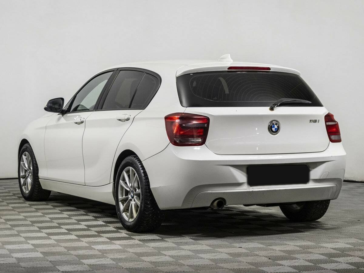 BMW 1 серии с пробегом — 2012 год. Фото: #5