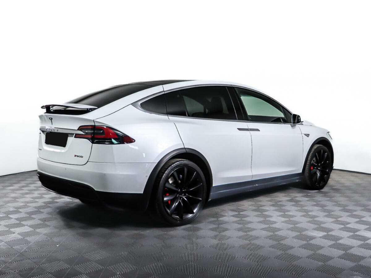 Tesla Model X с пробегом — 2016 год. Фото: #3