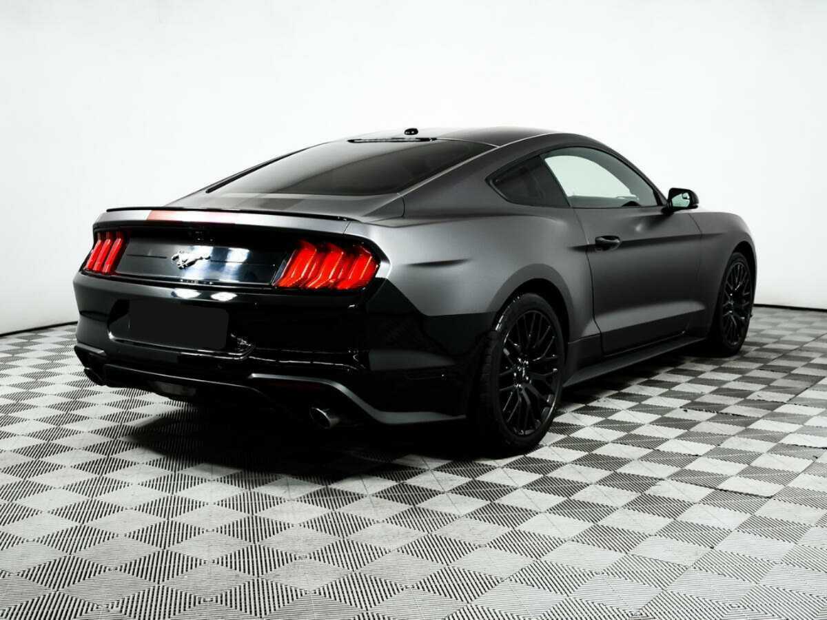 Ford Mustang с пробегом — 2018 год. Фото: #4