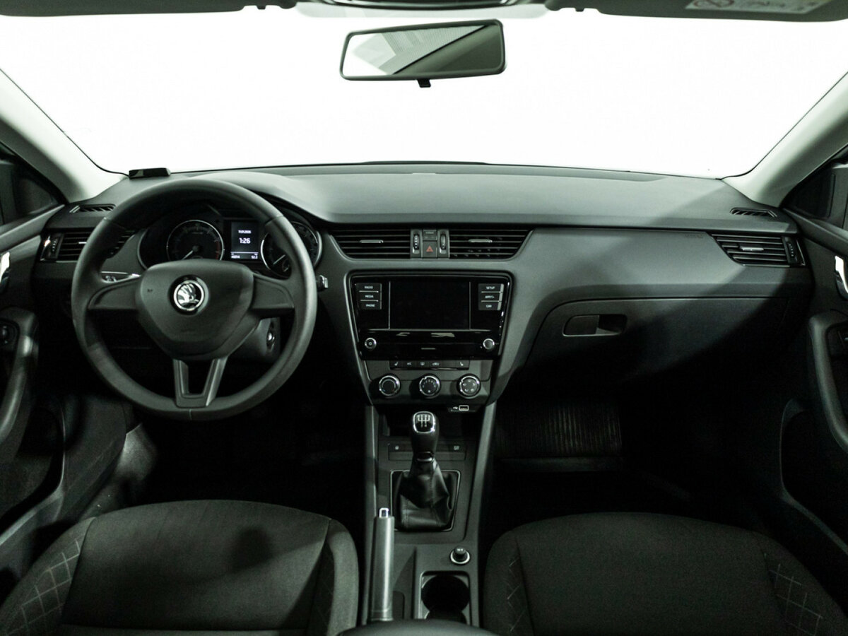 Skoda Octavia с пробегом — 2018 год. Фото: #10