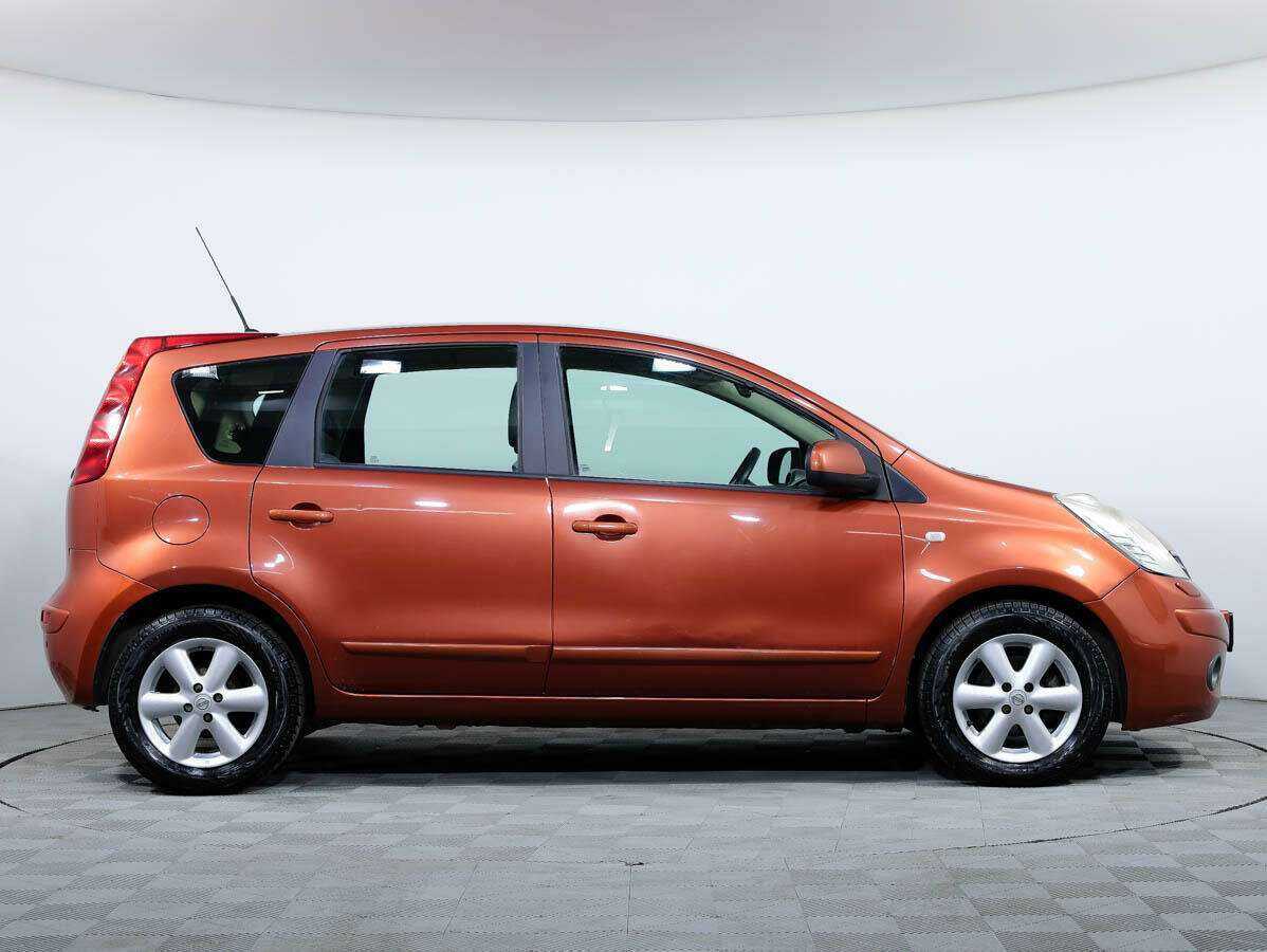 Nissan Note с пробегом — 2008 год. Фото: #2