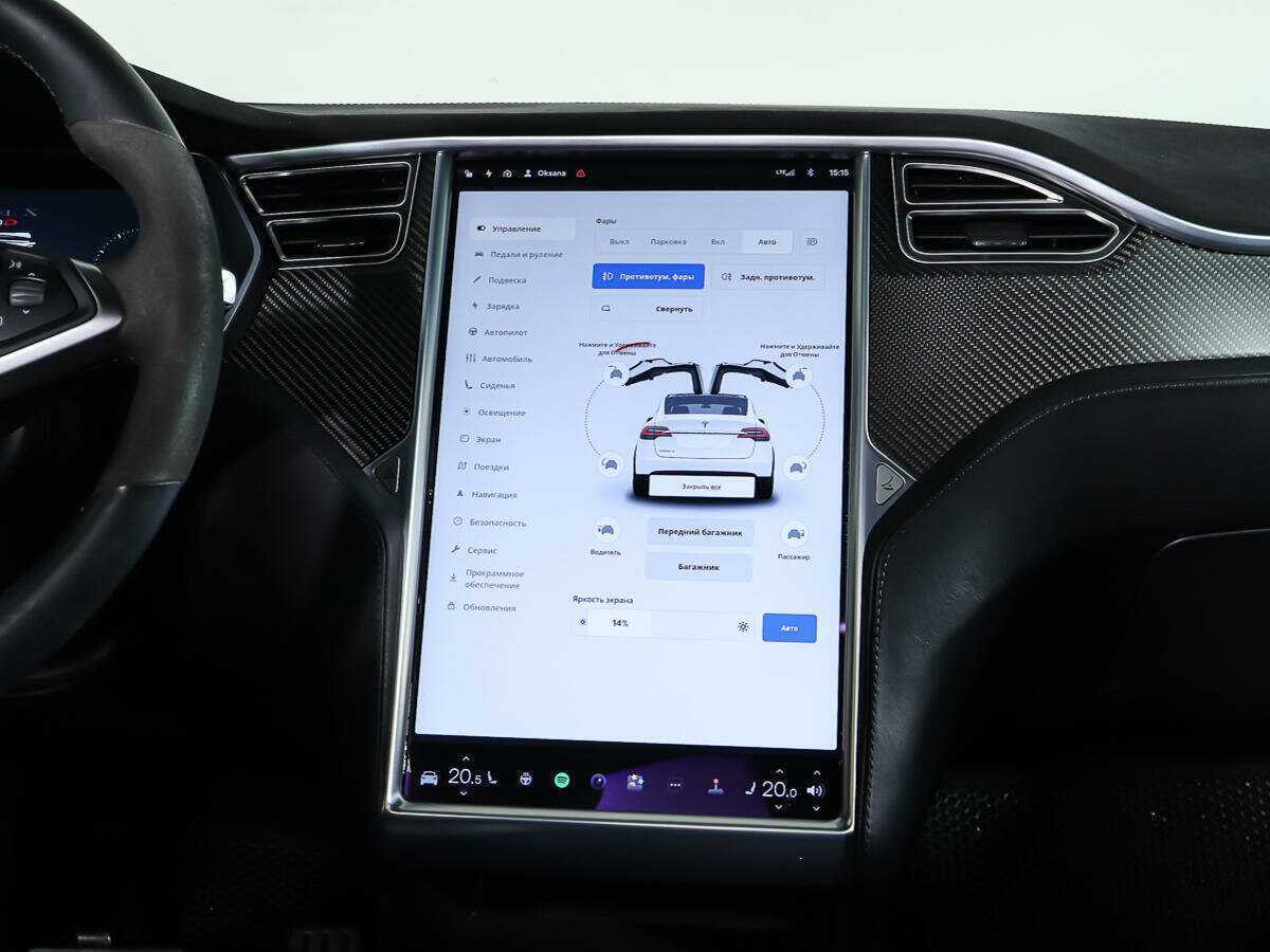 Tesla Model X с пробегом — 2016 год. Фото: #13