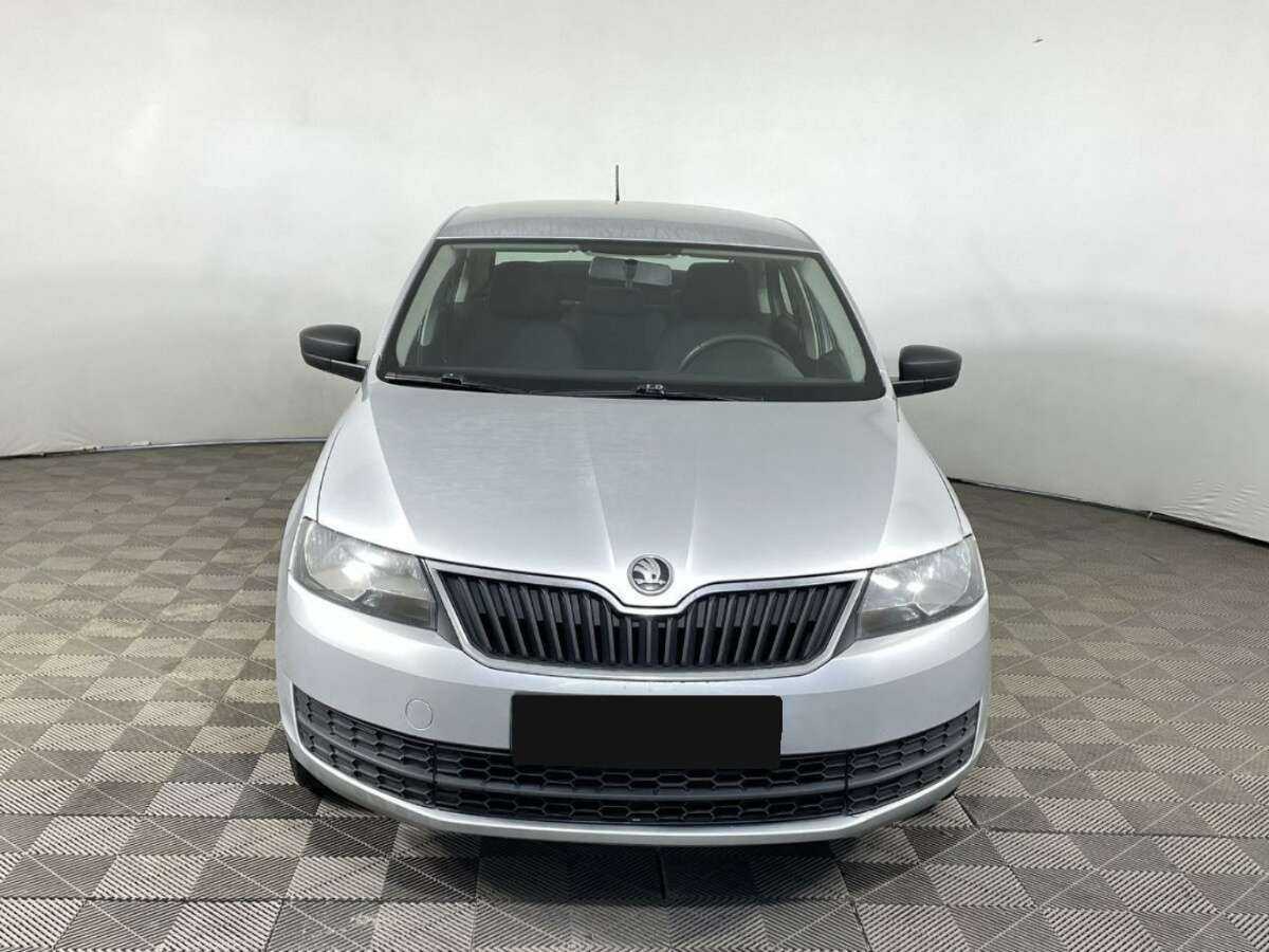 Skoda Rapid с пробегом — 2016 год. Фото: #1