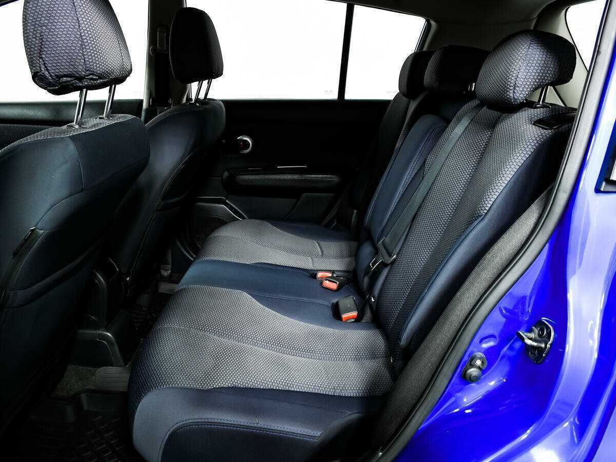 Nissan Tiida с пробегом — 2007 год. Фото: #11