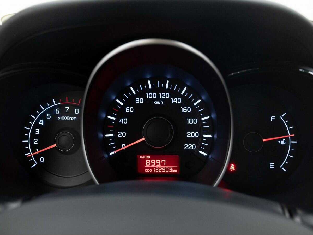 Kia Rio с пробегом — 2012 год. Фото: #16