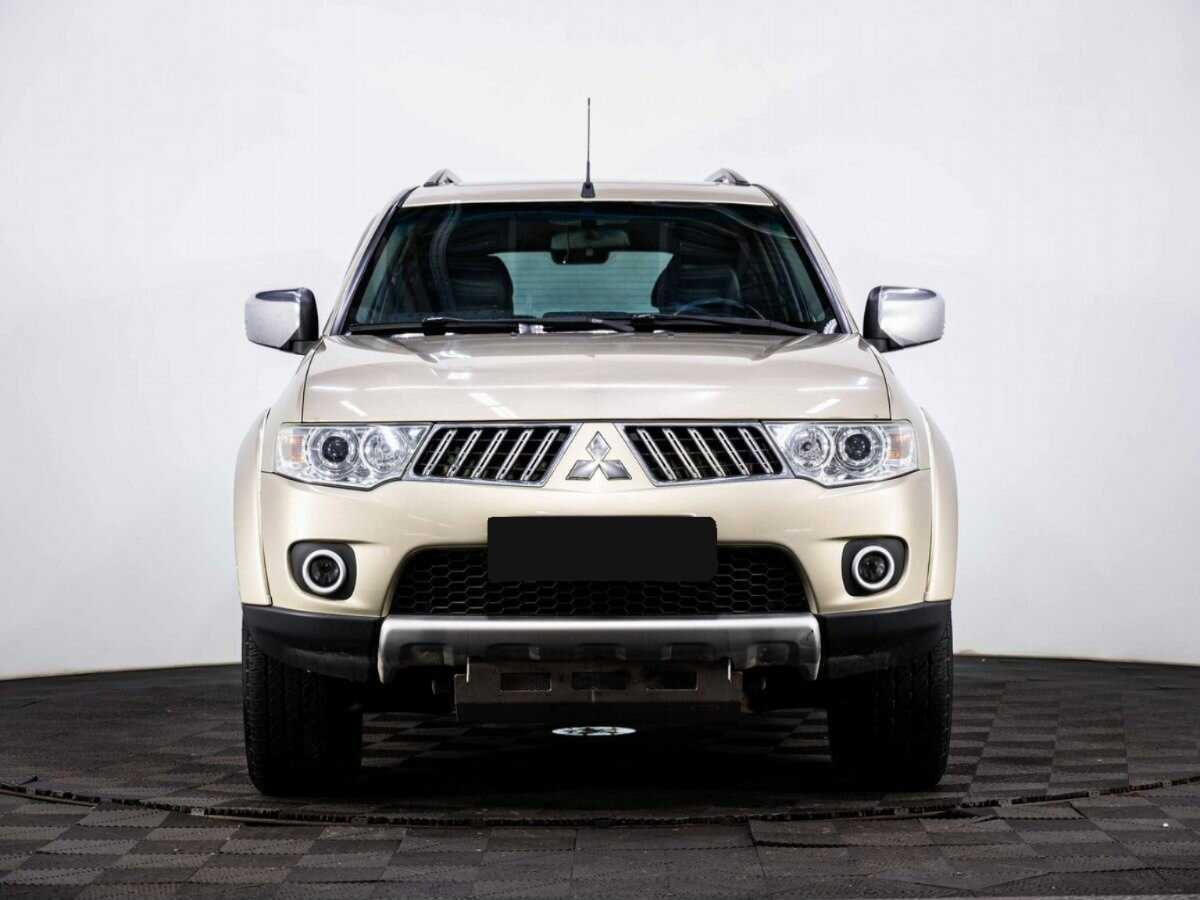 Mitsubishi Pajero Sport с пробегом — 2008 год. Фото: #1